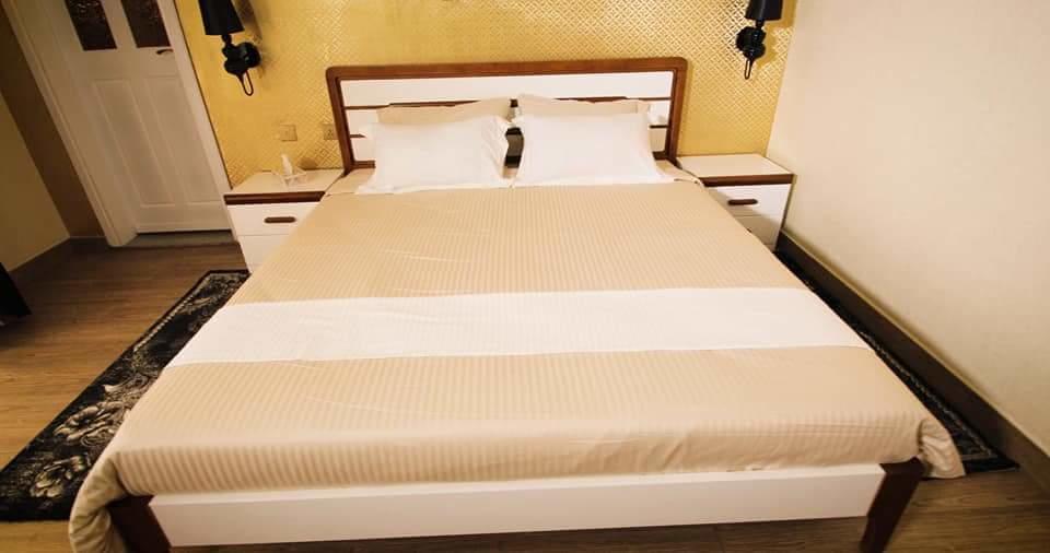 ホテルGolden Bed Addis エクステリア 写真