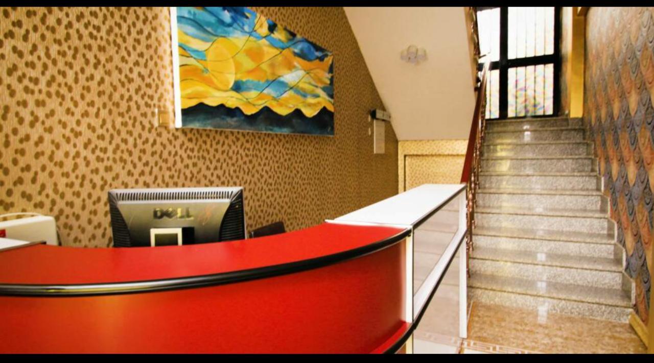 ホテルGolden Bed Addis エクステリア 写真